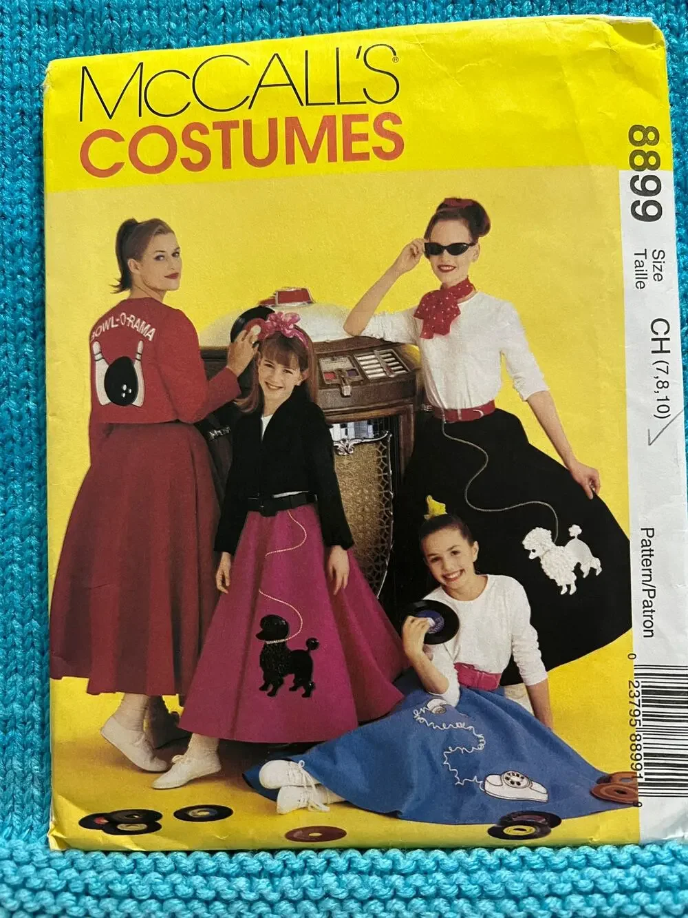 McCalls Sewing pattern 8899 womens poodle circle skirt size 7 8 10